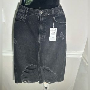 ZARA Black Denim Skirt - Brand New, size L